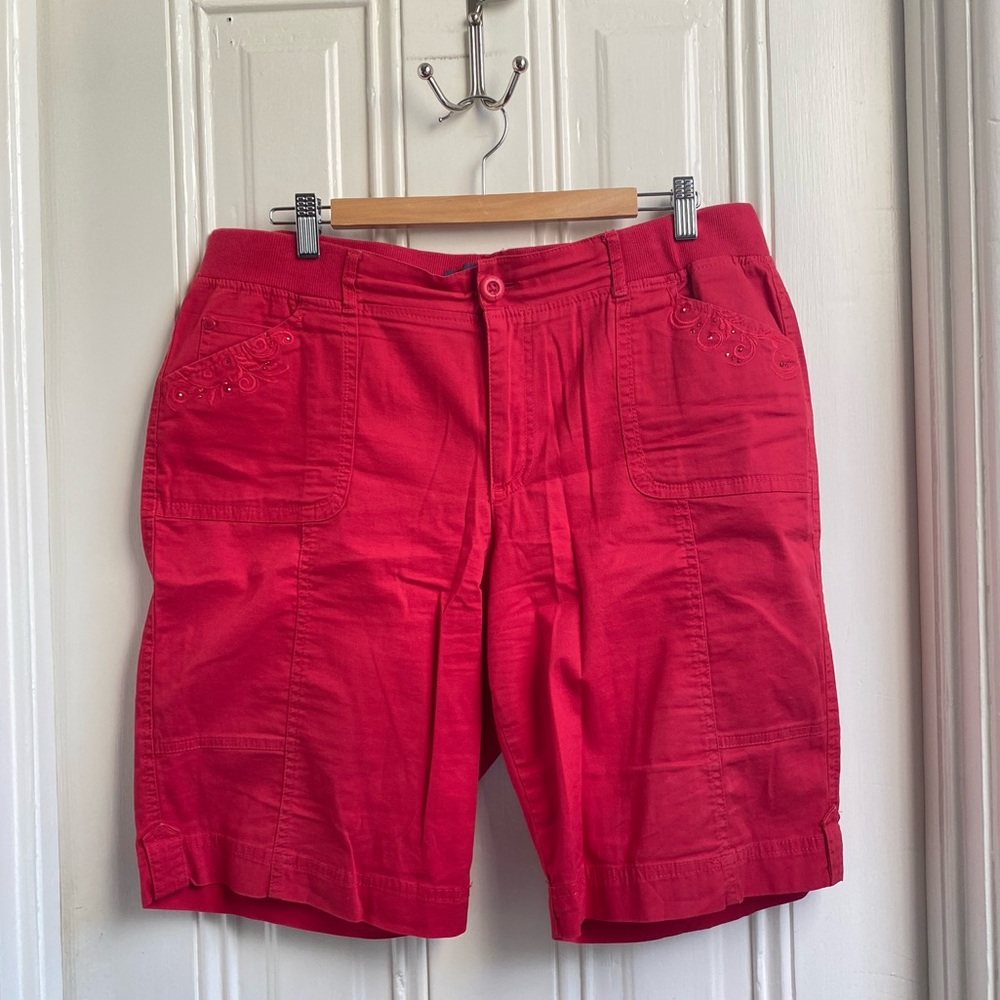 Gloria Vanderbilt Carla Rust Red Bermuda Shorts